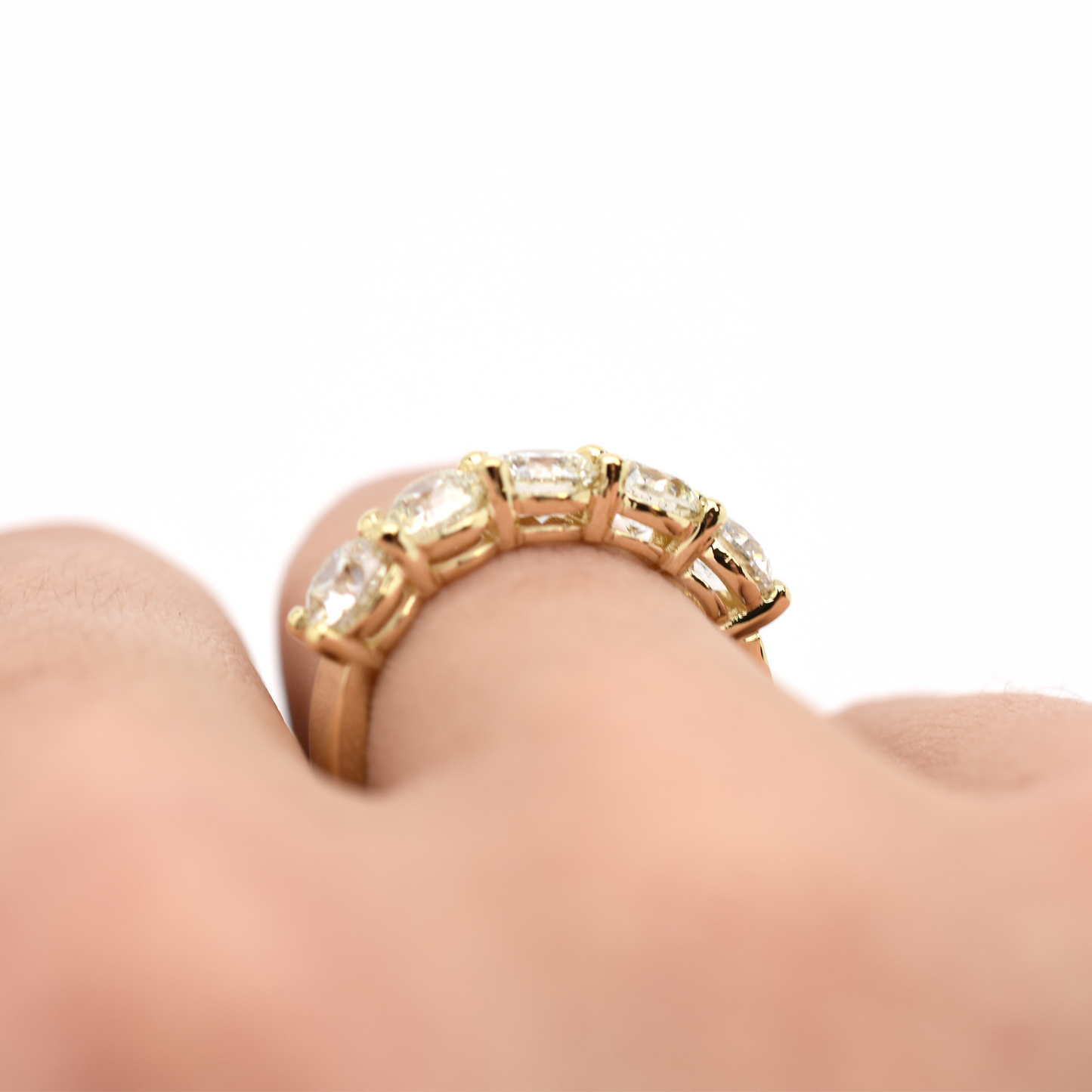 14k 5 Diamond Wedding Band