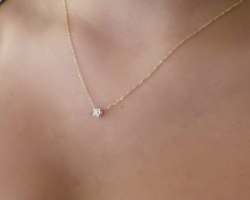 14K Diamond Prong Necklace 0.15 ct