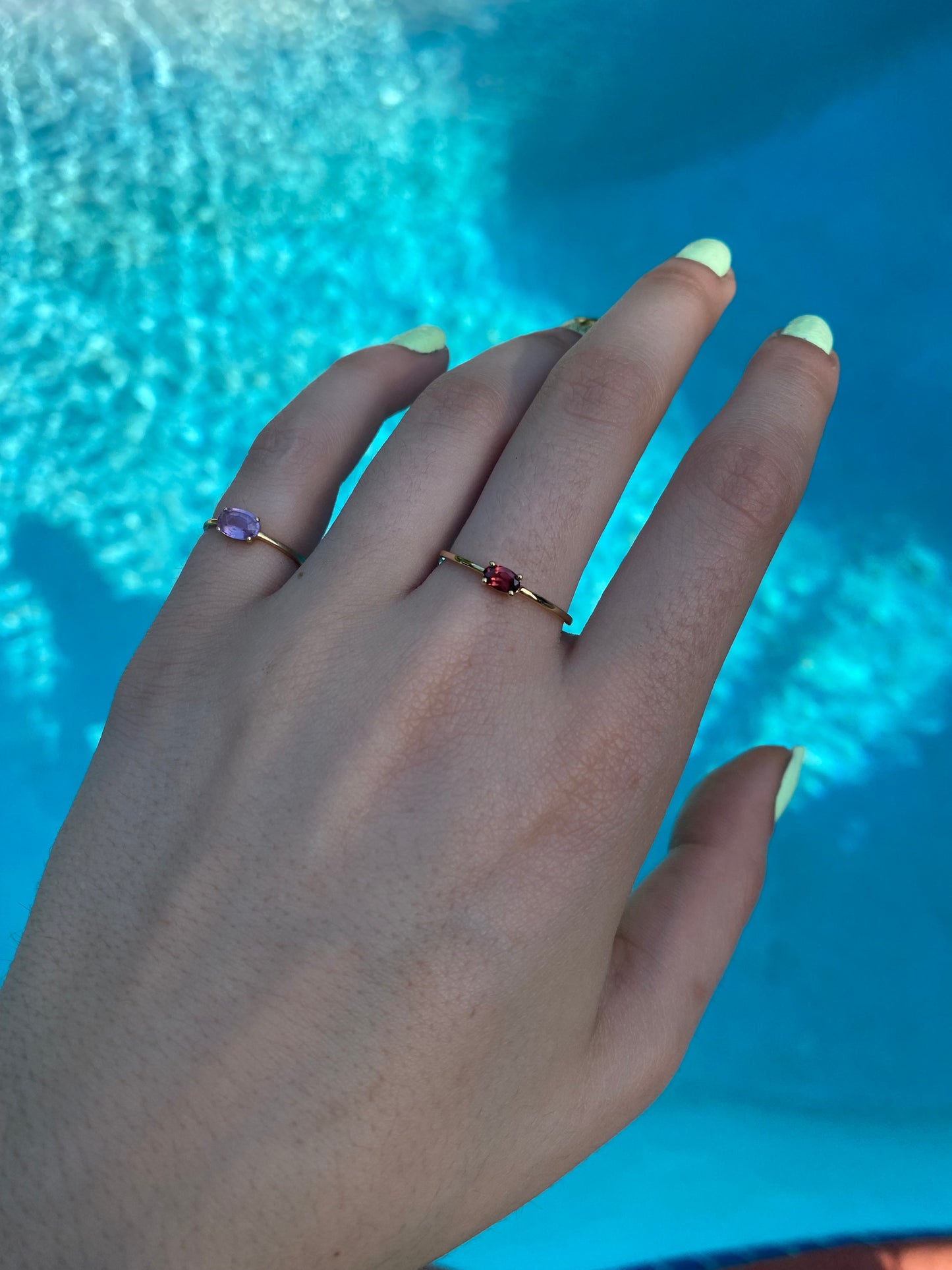 14K Gold Oval Garnet Ring