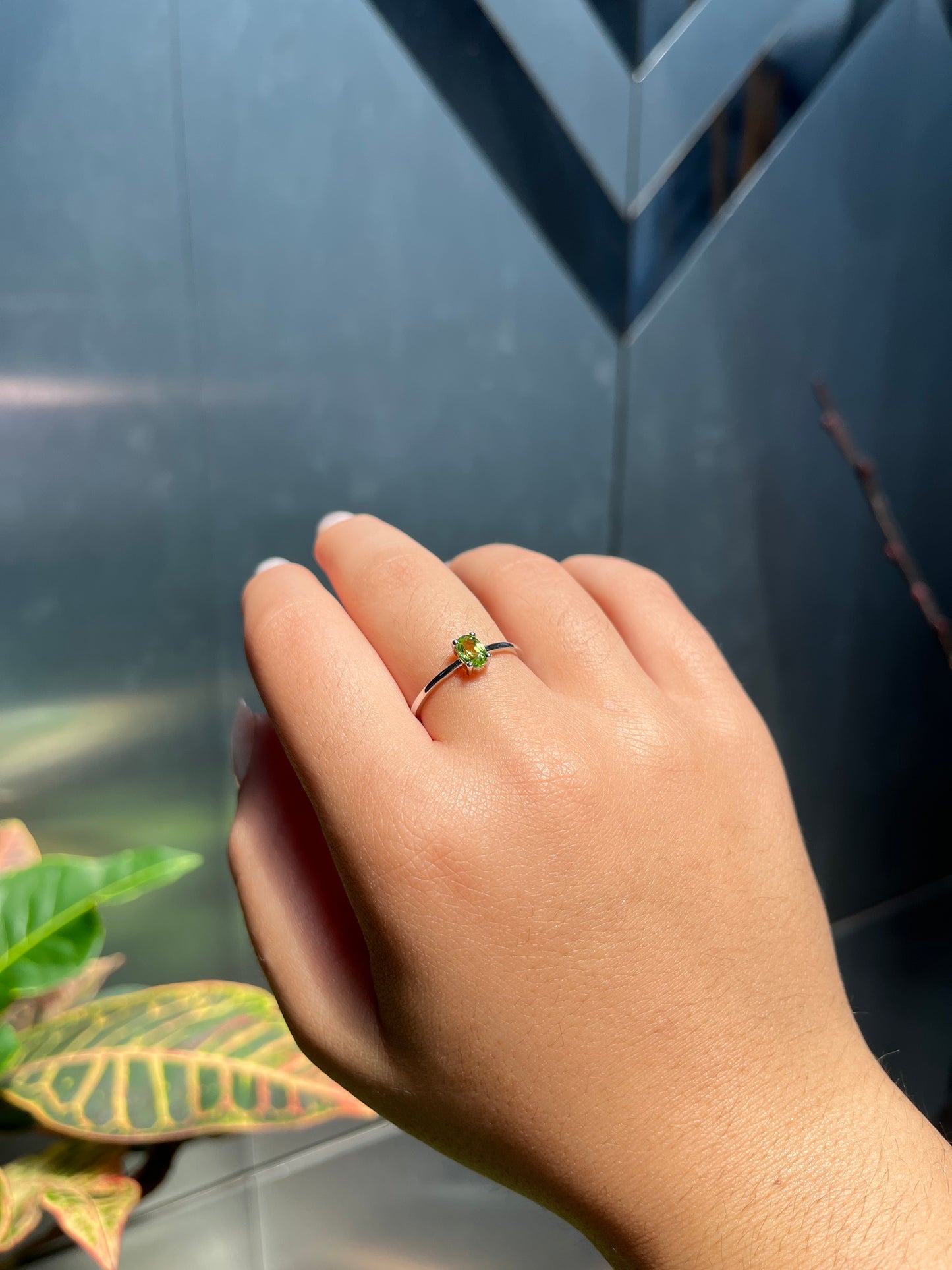 14K Gold Oval Peridot Ring