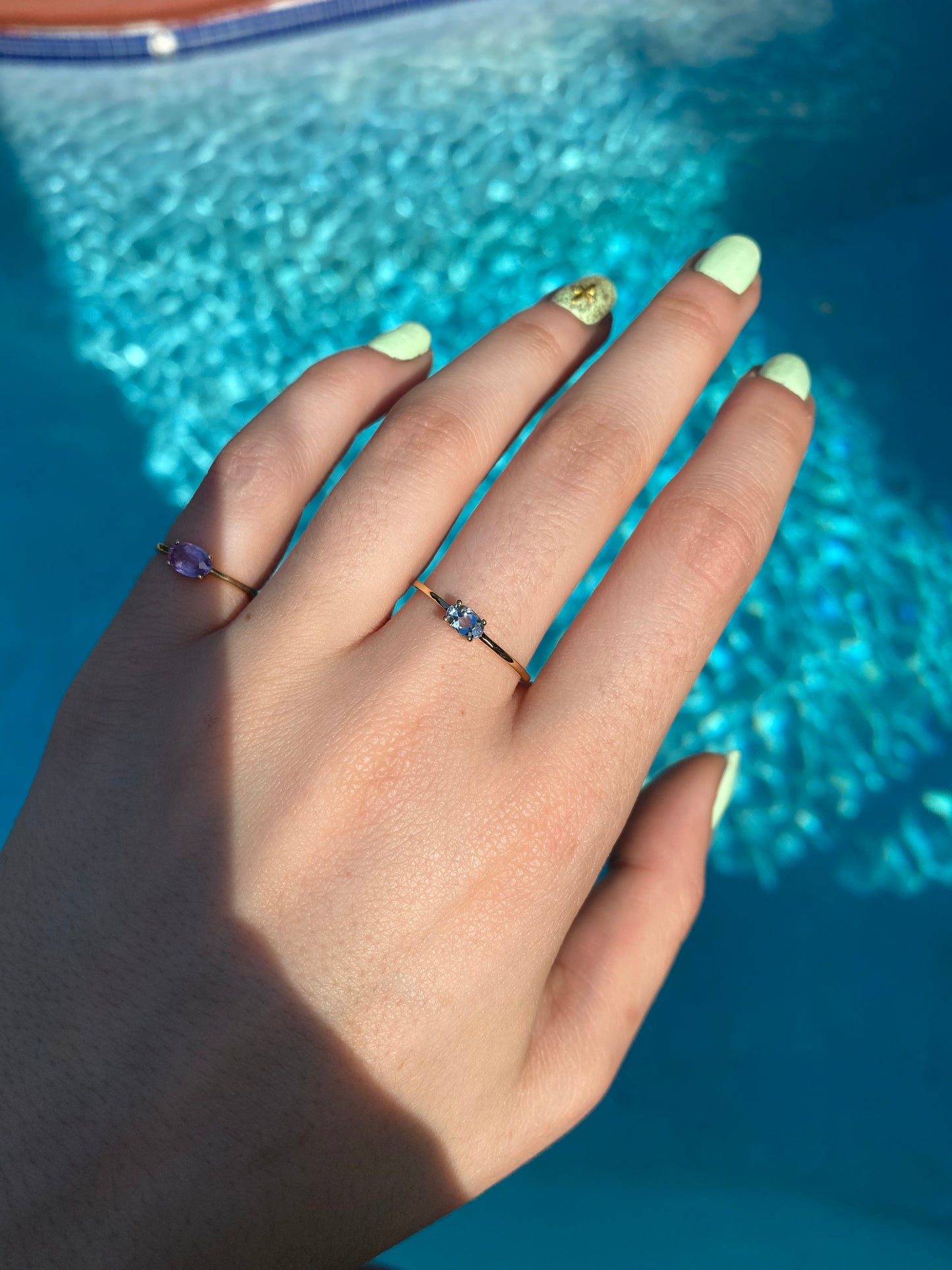 14K Gold Oval Aquamarine Ring