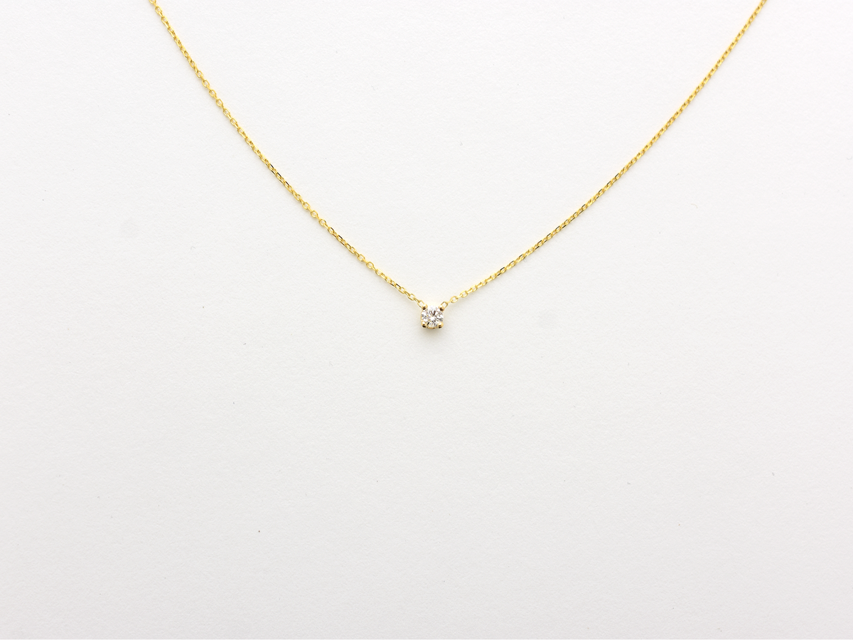 Diamond solitaire dainty necklace 0.10 ct