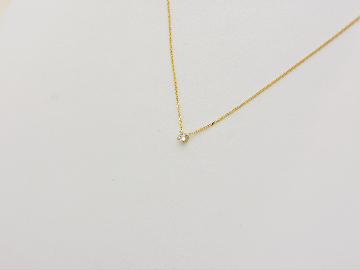 Diamond solitaire dainty necklace 0.10 ct