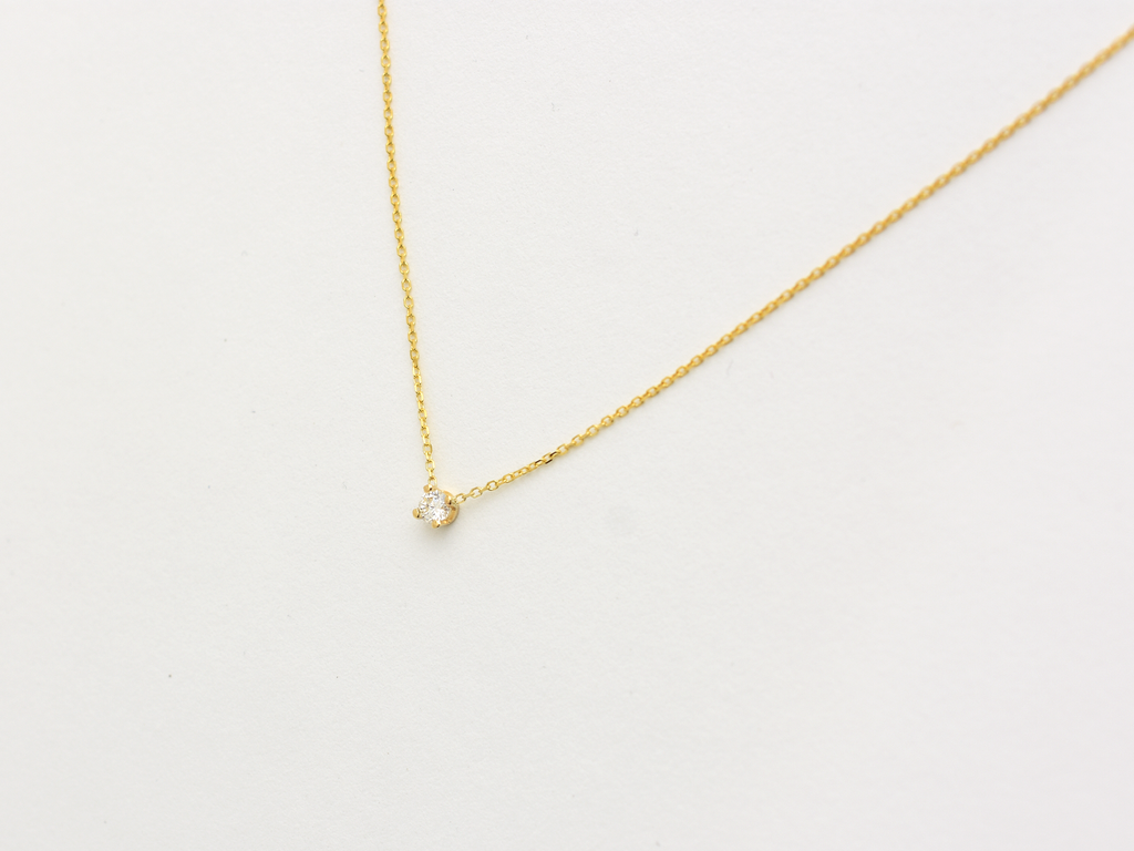 Diamond solitaire dainty necklace 0.10 ct