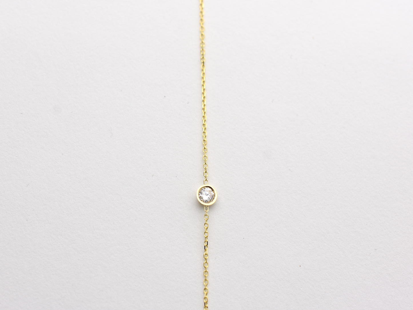 14K Gold 0.10ct Floating Diamond Bezel Bracelet