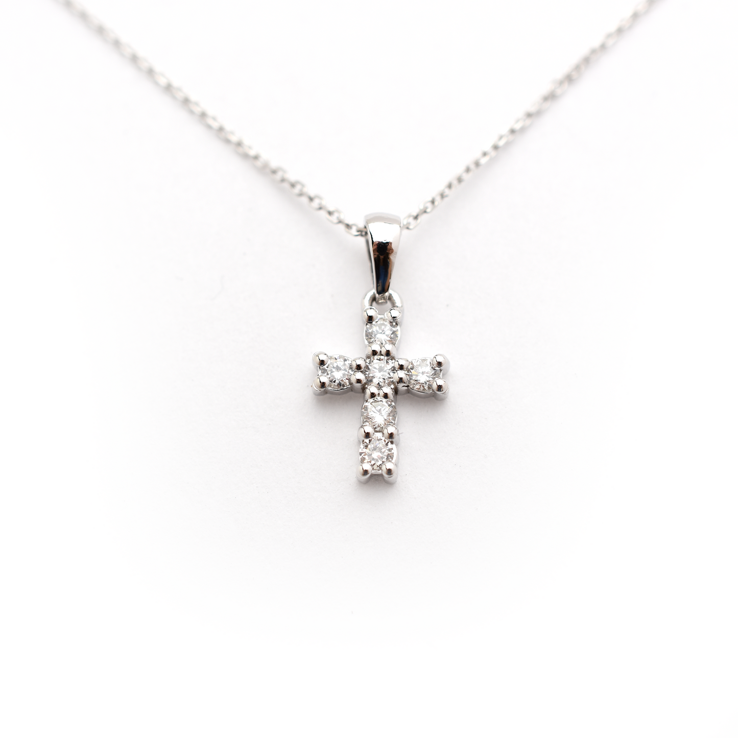 diamond cross pendant 0.20c t natural diamonds