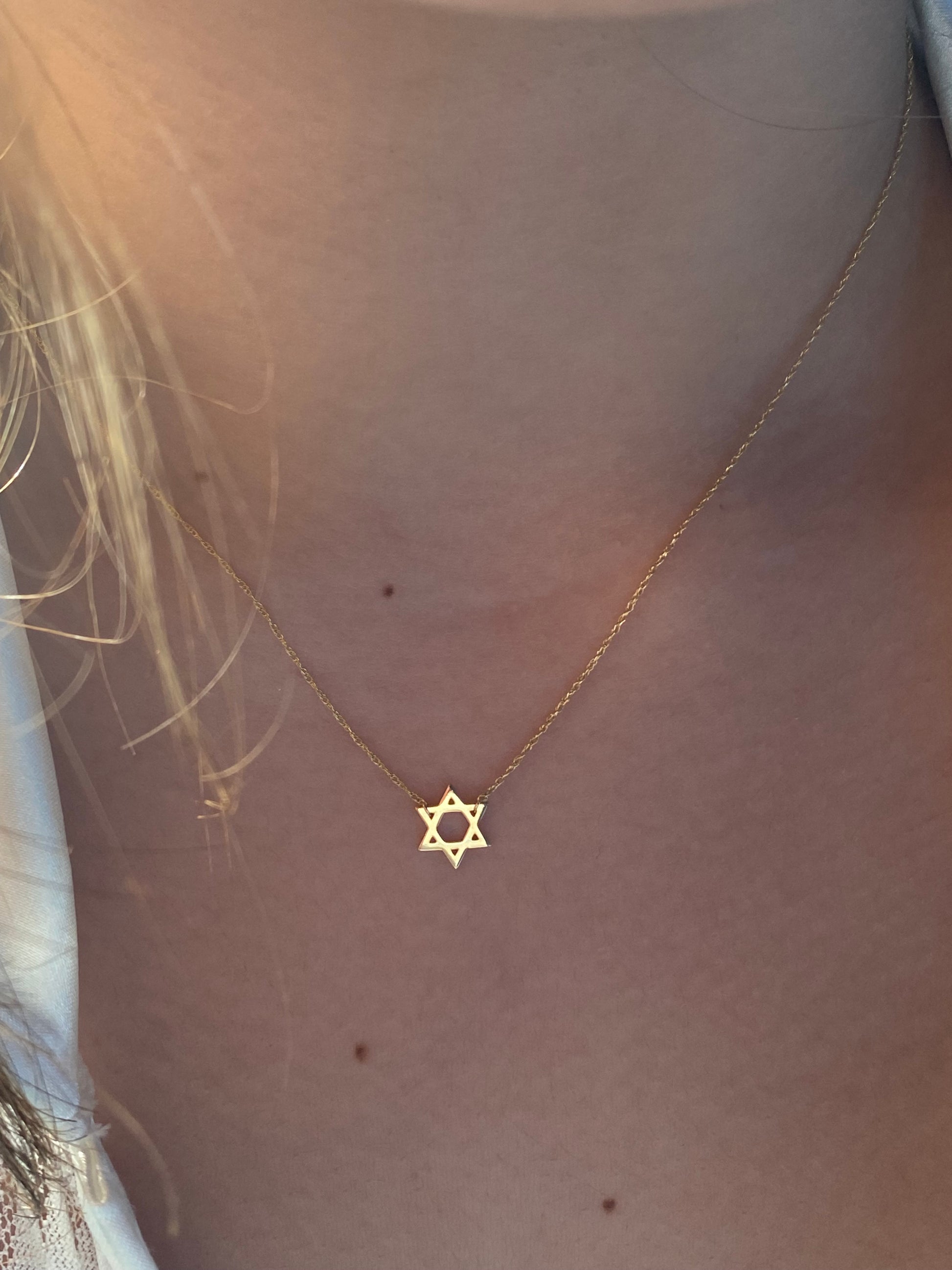 Star of David necklace in 14 k solid gold 