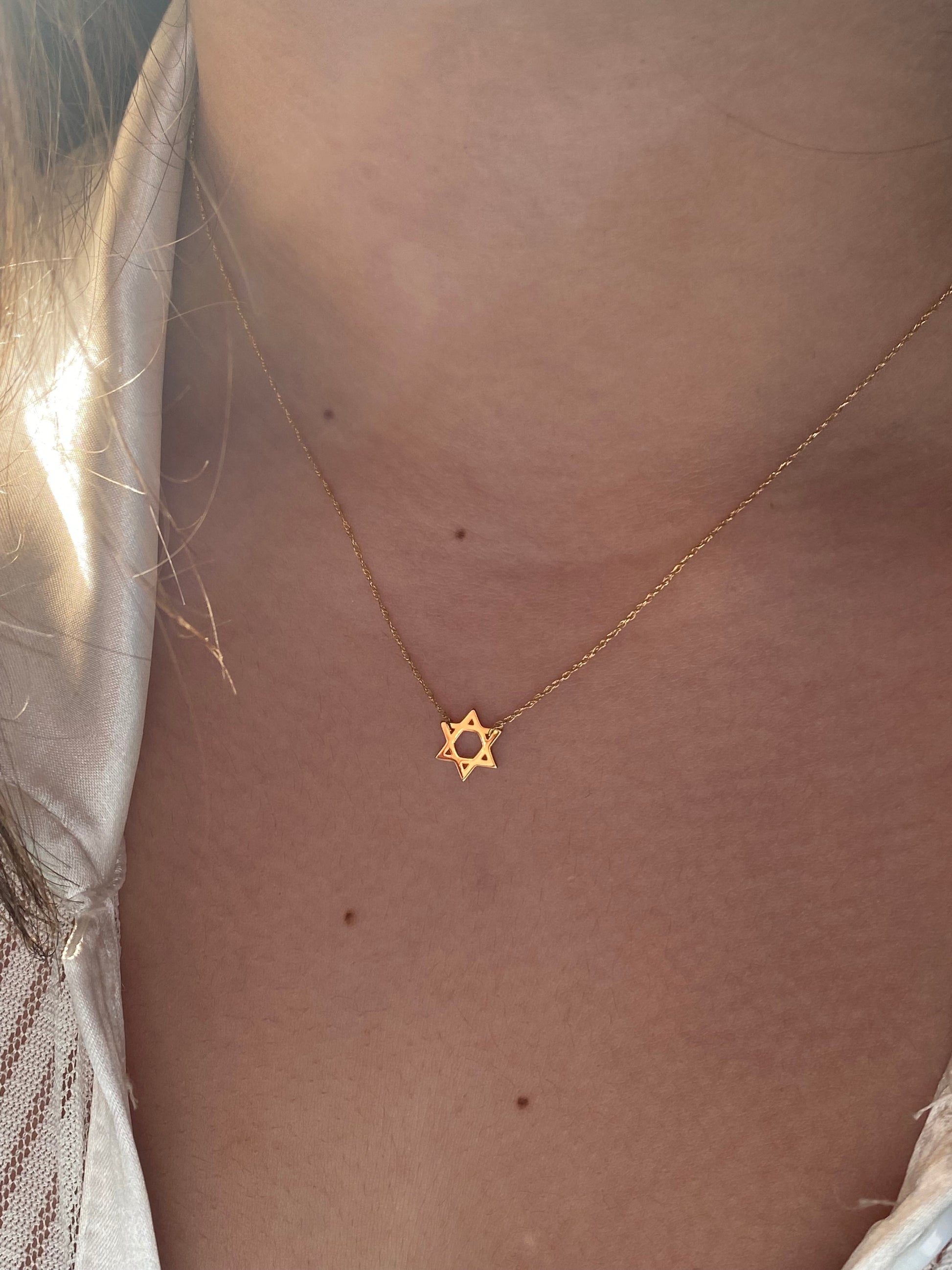 Star of David necklace in 14 k solid gold 