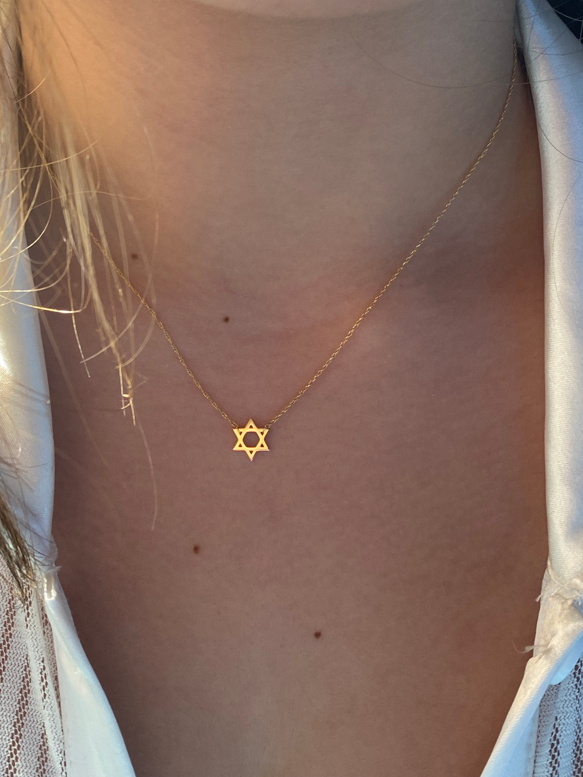 Star of David necklace in 14 k solid gold 