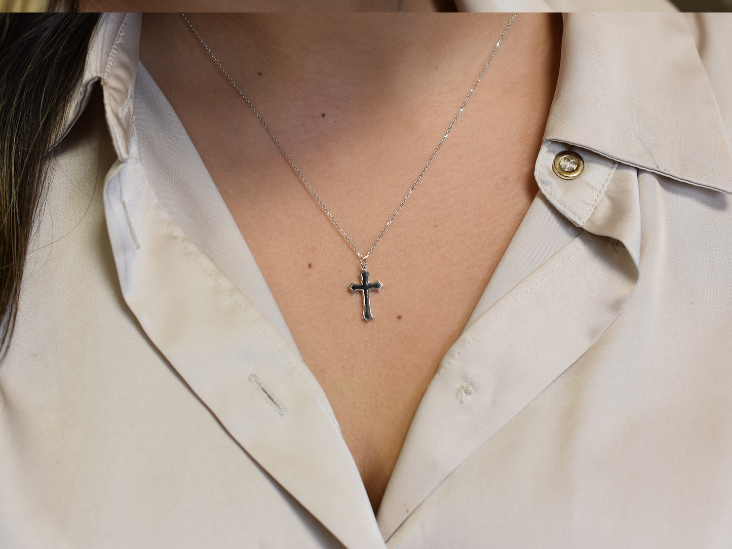 14k gold black Enamel cross necklace