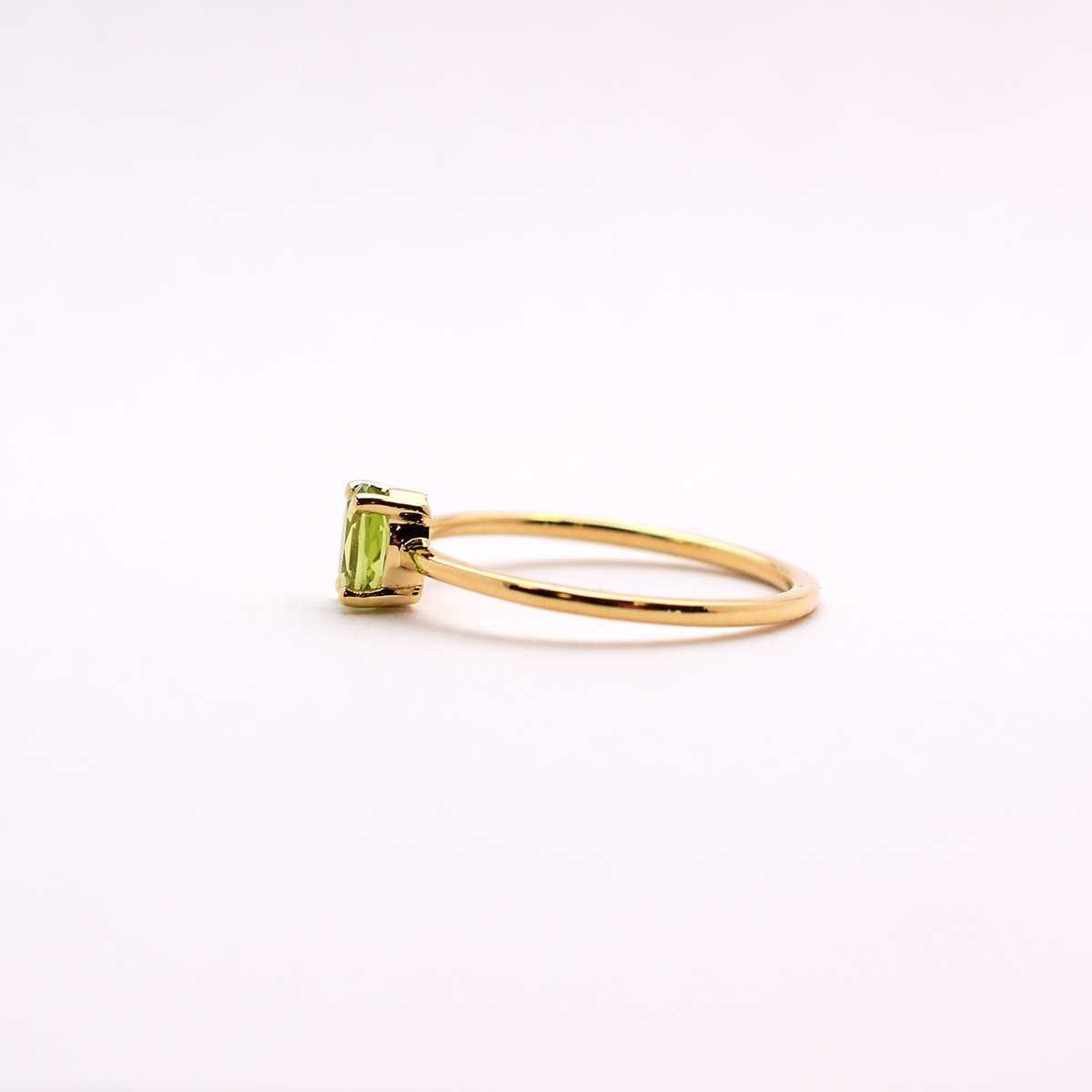 14k Peridot Ring
