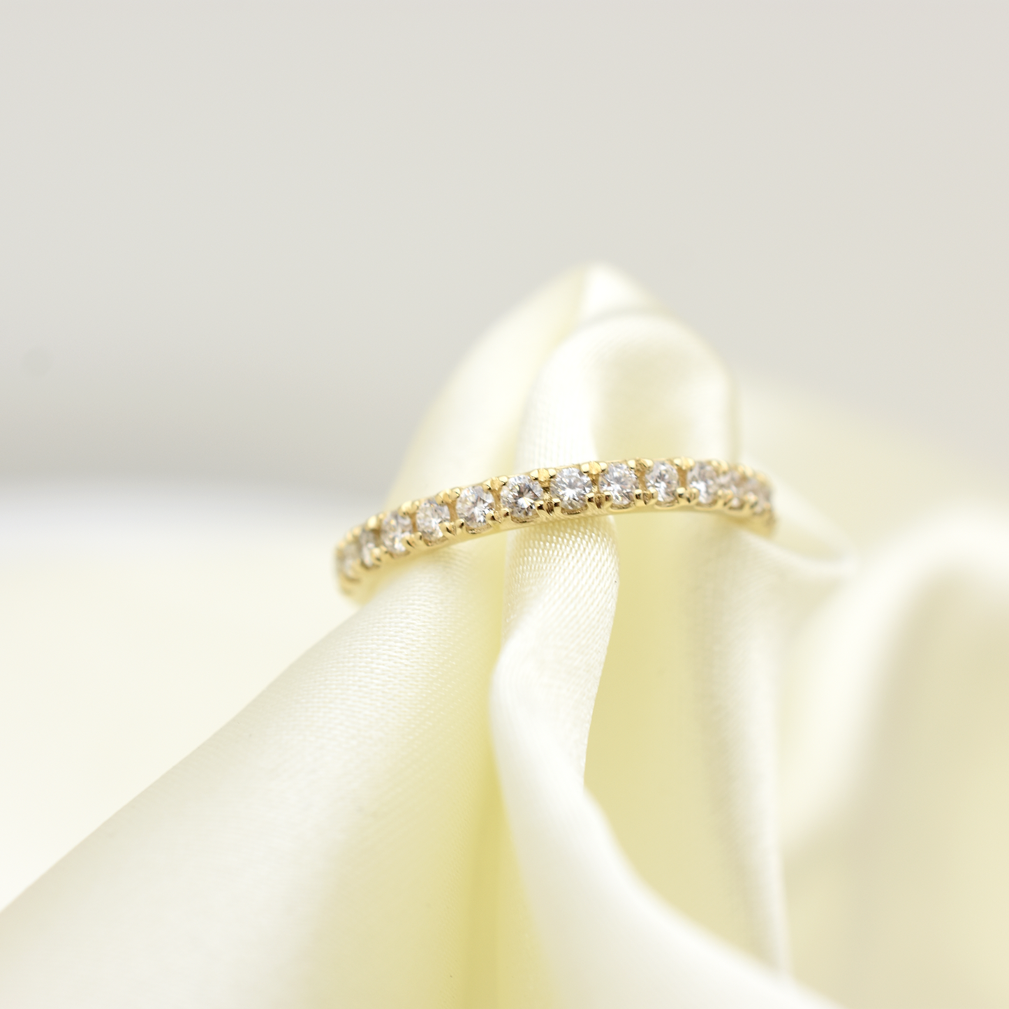 Diamond wedding band