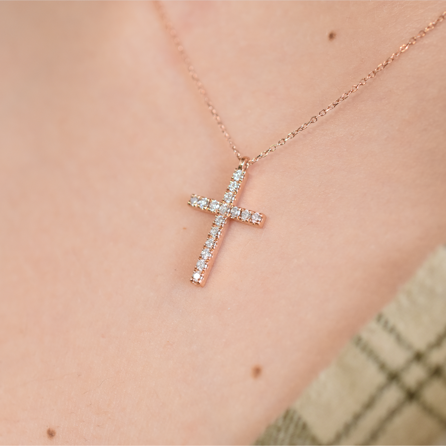 14k 0.35ct Diamond Cross Necklace