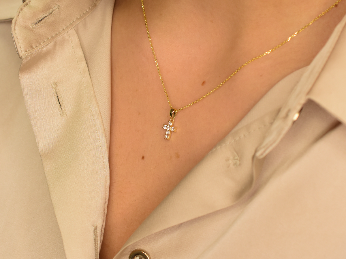 14K Gold Diamond Cross Pendant | Elegant Religious Jewelry