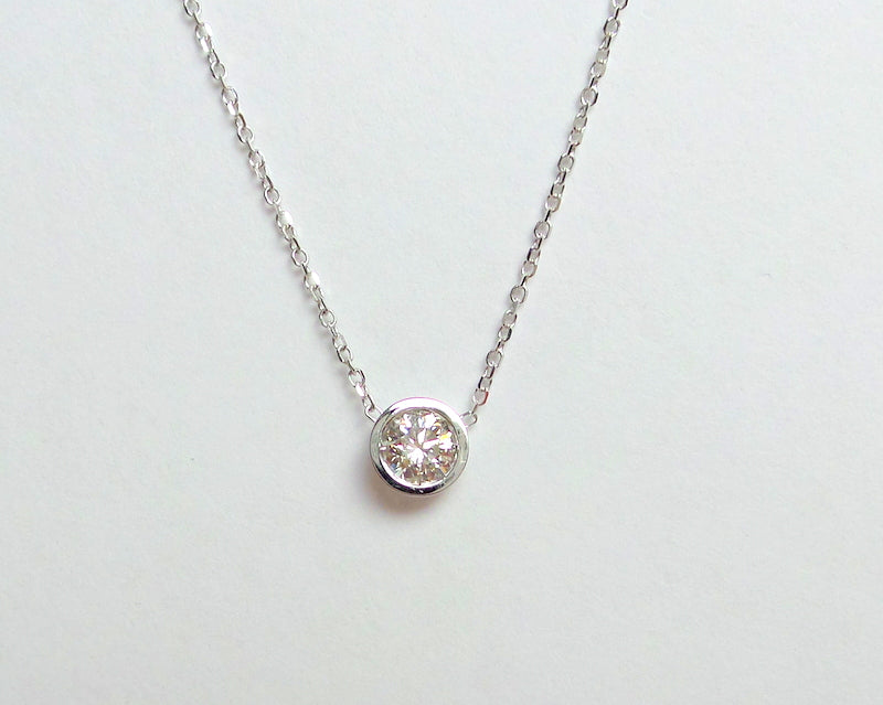 14k White Gold Diamond Solitaire Necklace