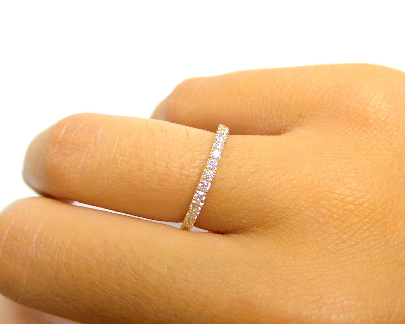 14k Gold Diamond Wedding Band