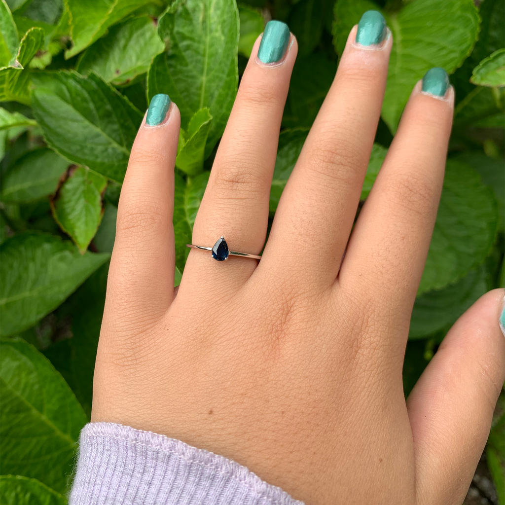14K Gold Pear Shaped Sapphire Ring
