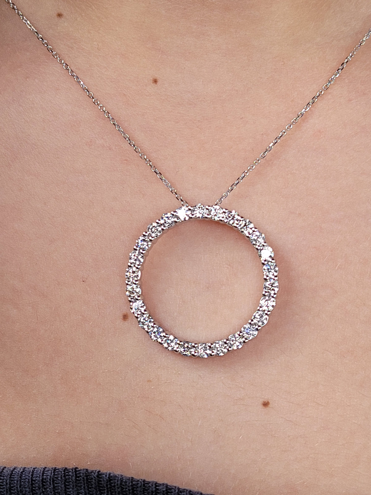 14k Gold Diamond Circle Necklace