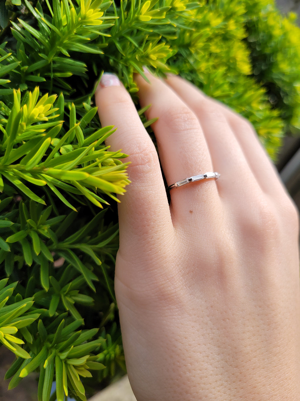 14K Baguette Wedding Band