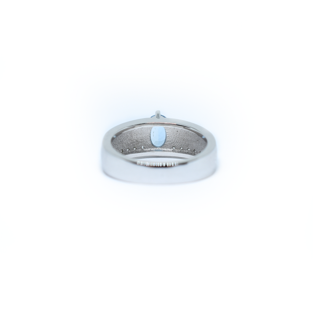 14K Gold Oval Aquamarine Ring