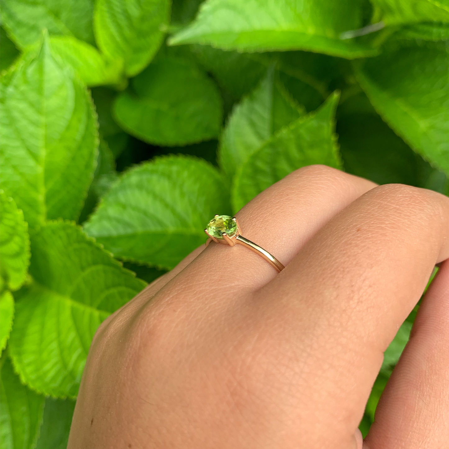 14K Gold Oval Peridot Ring