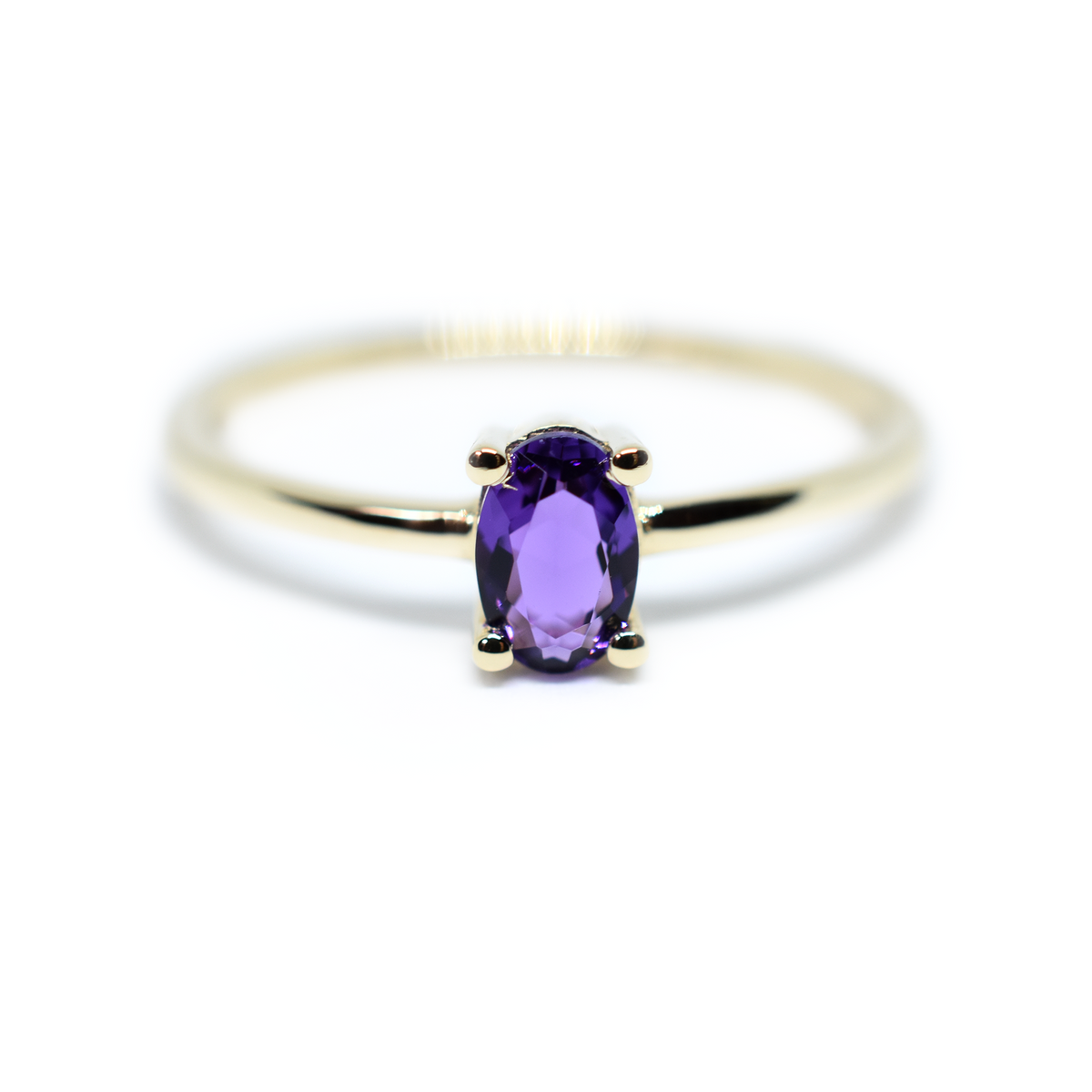 14K Gold Oval Amethyst Ring
