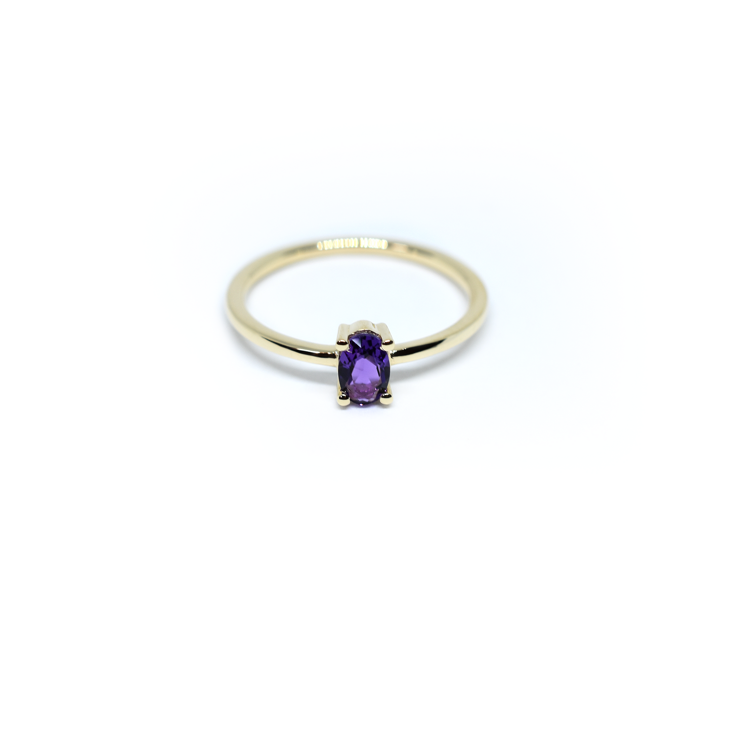 14K Gold Oval Amethyst Ring