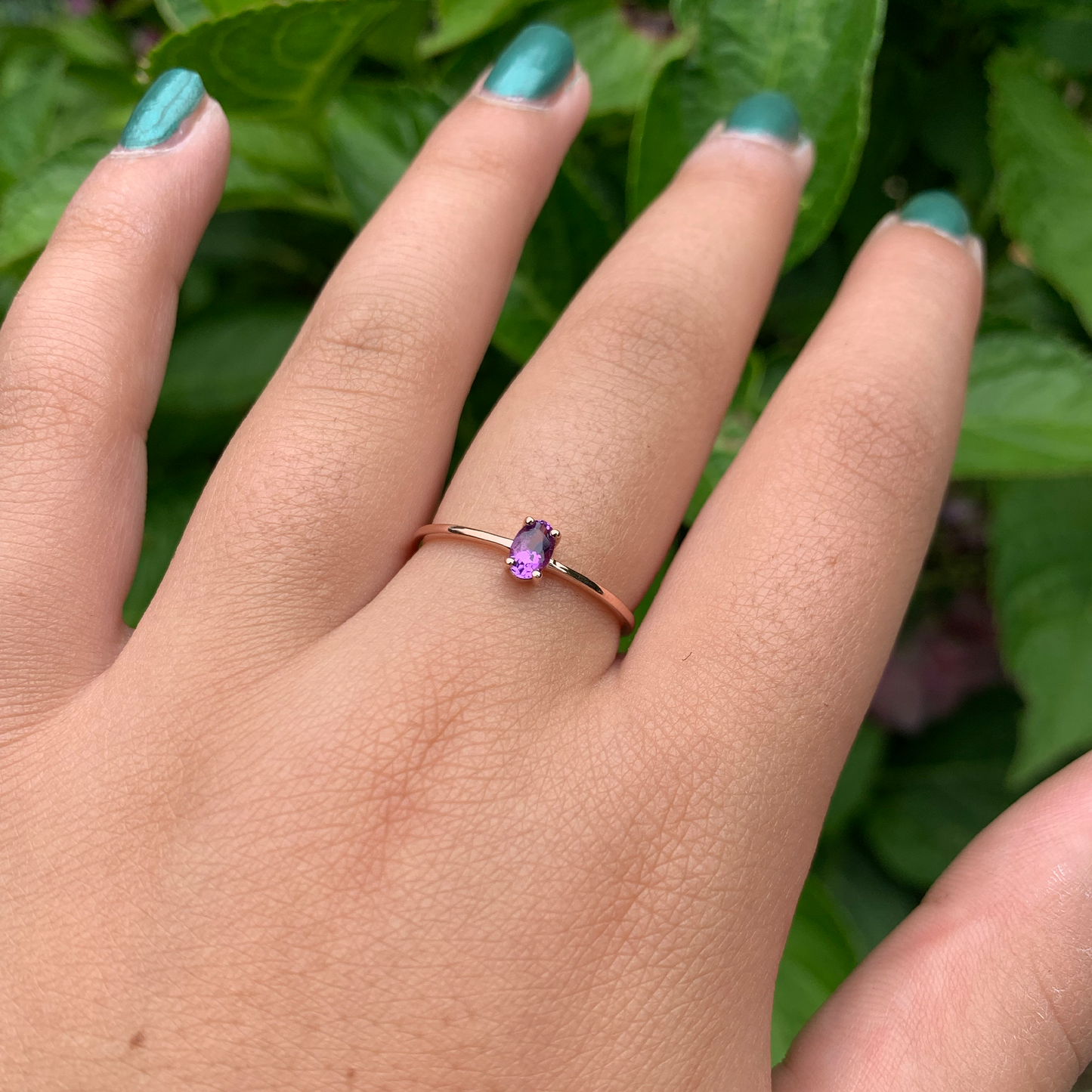 14K Gold Oval Amethyst Ring