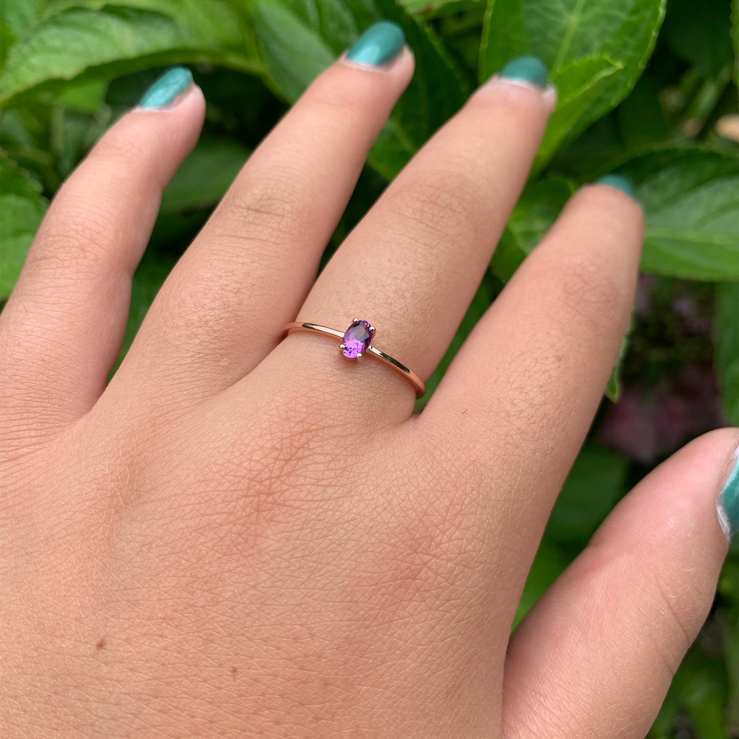 14K Gold Oval Amethyst Ring