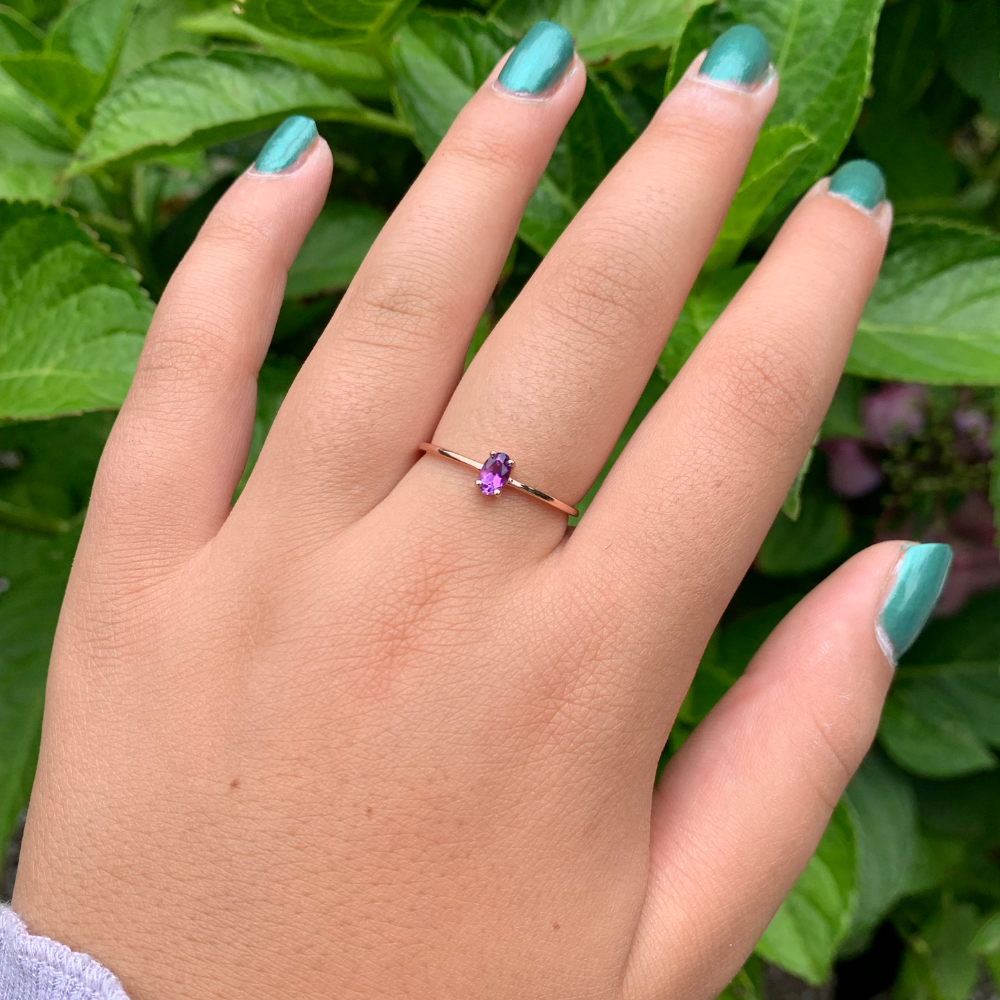 14K Gold Oval Amethyst Ring