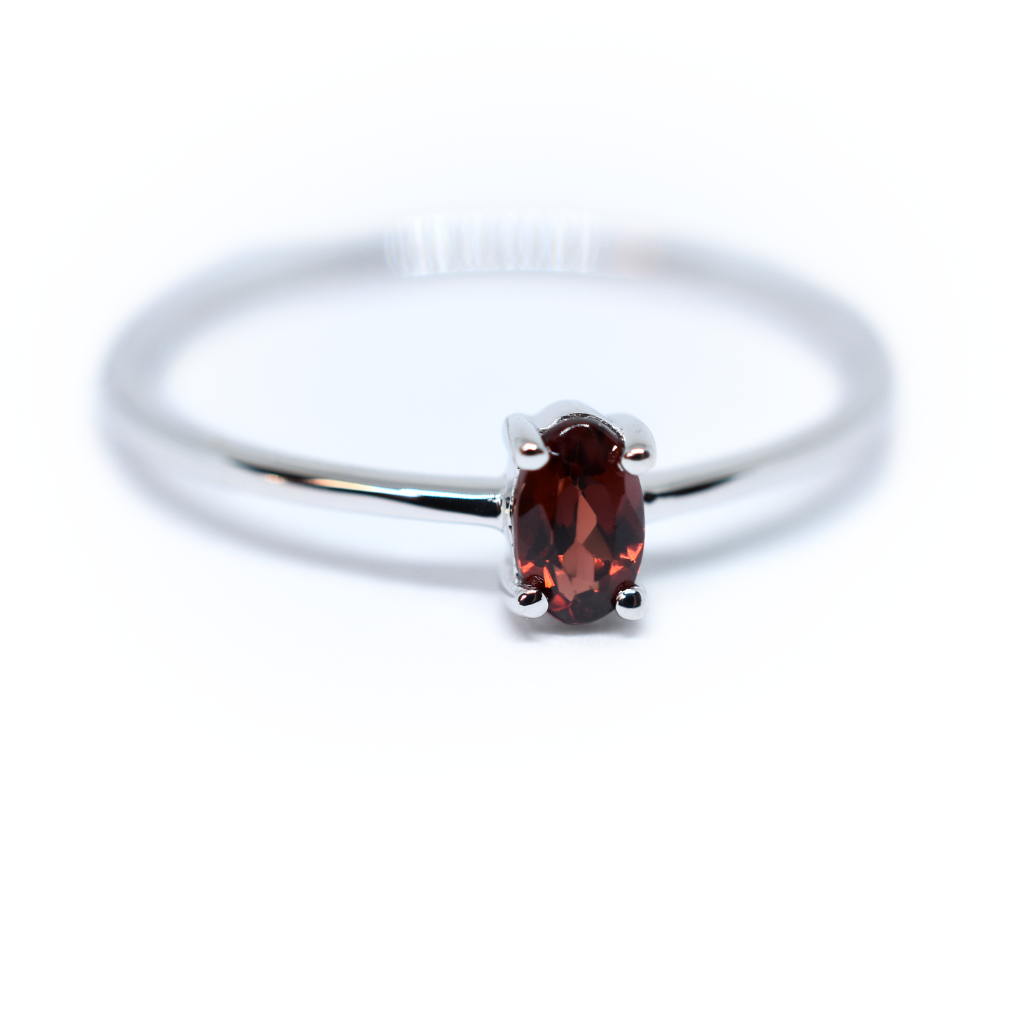 14K Gold Oval Garnet Ring