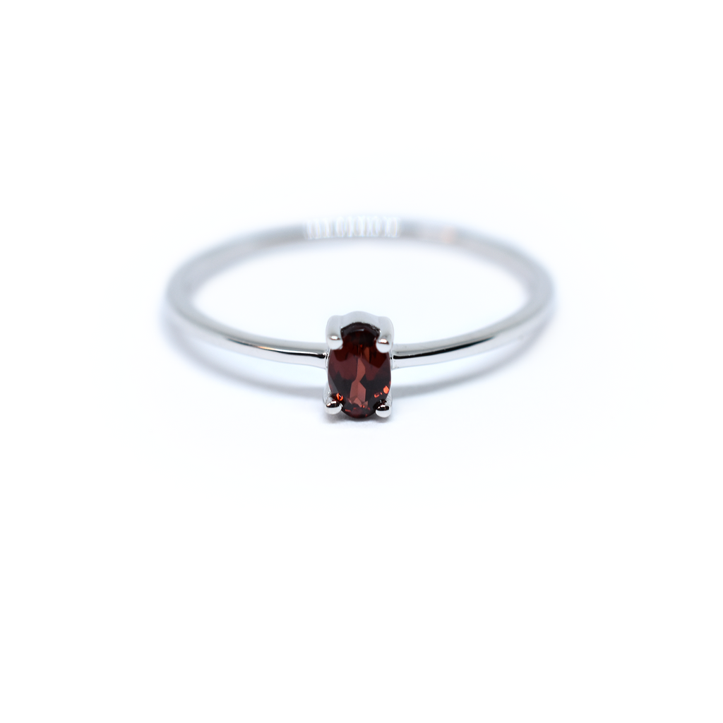 14K Gold Oval Garnet Ring