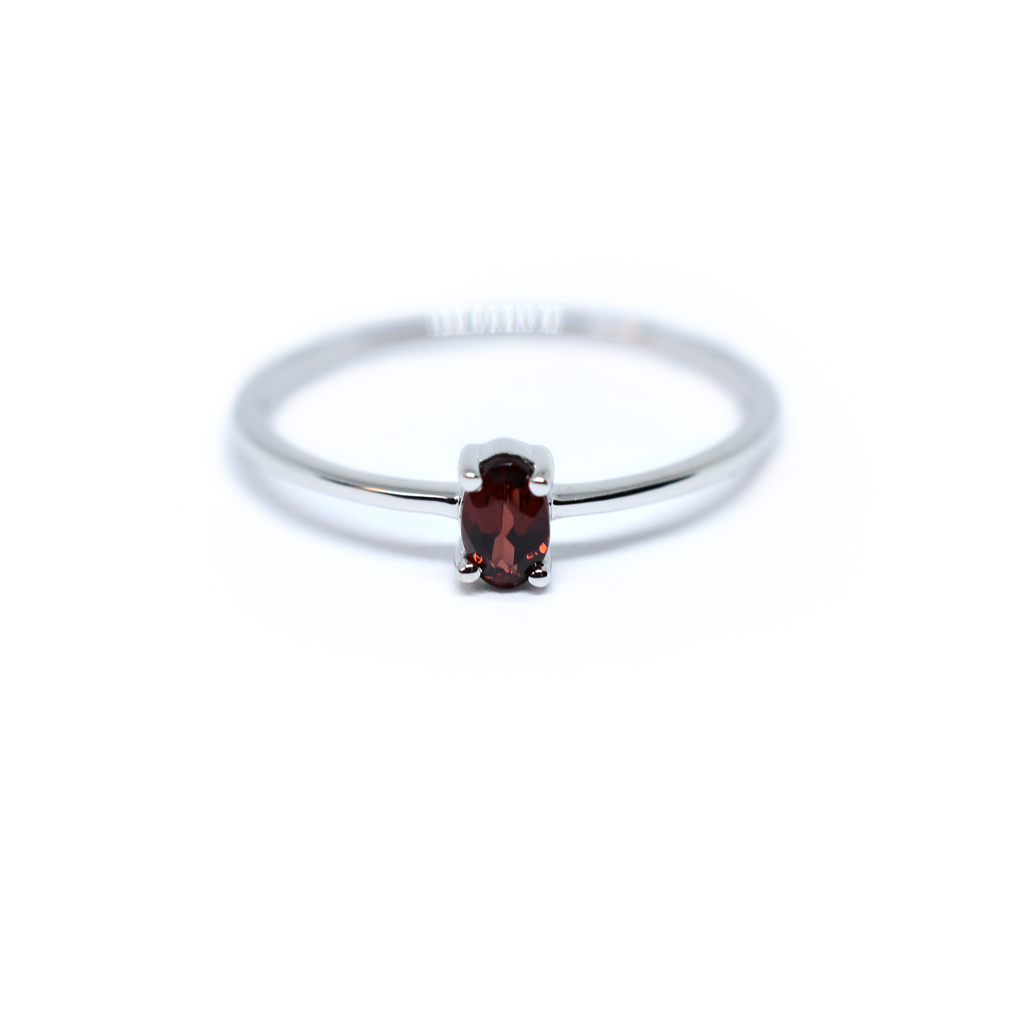 14K Gold Oval Garnet Ring