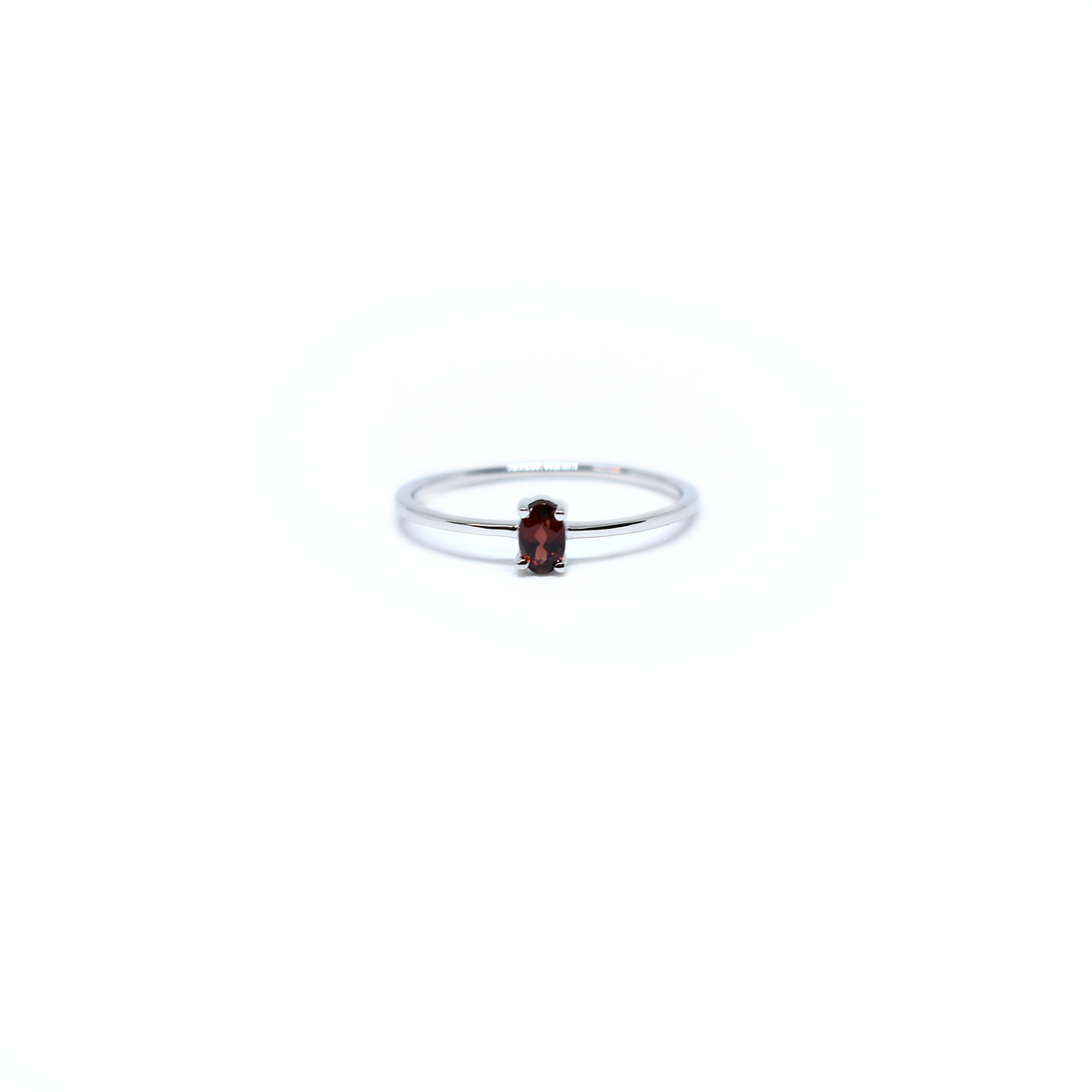 14K Gold Oval Garnet Ring