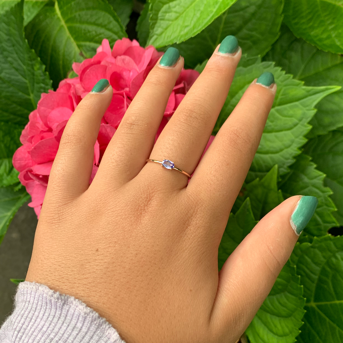 14K Gold Oval Tanzanite Ring