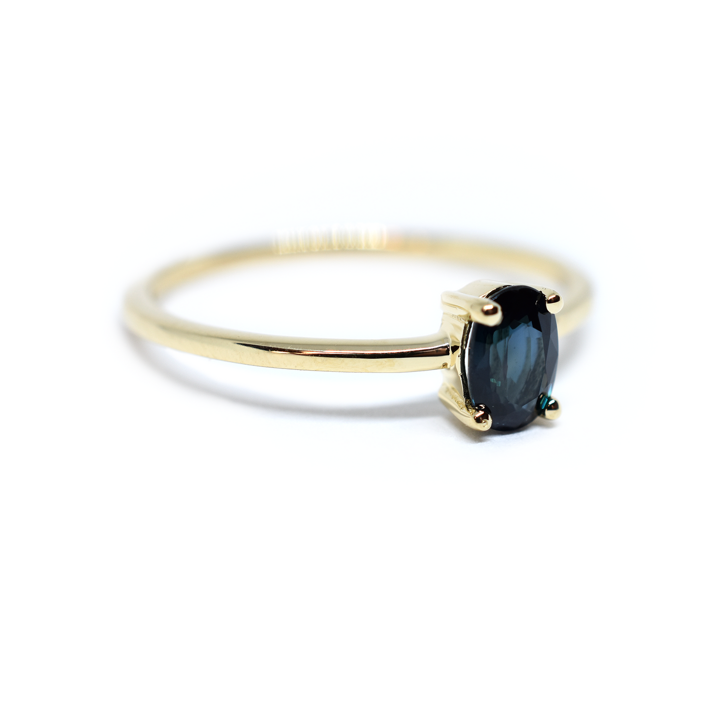 14K Gold Oval Sapphire Ring