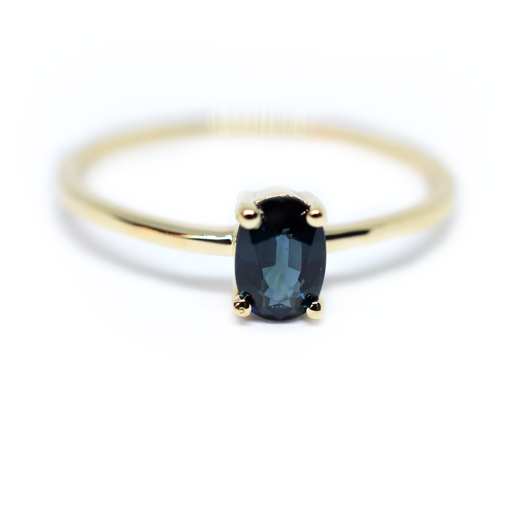 14K Gold Oval Sapphire Ring