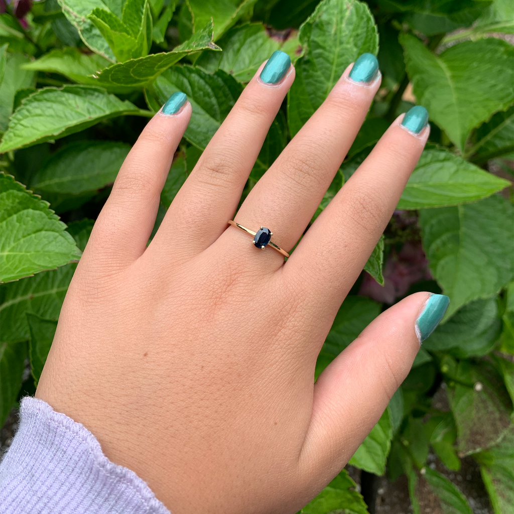 14K Gold Oval Sapphire Ring