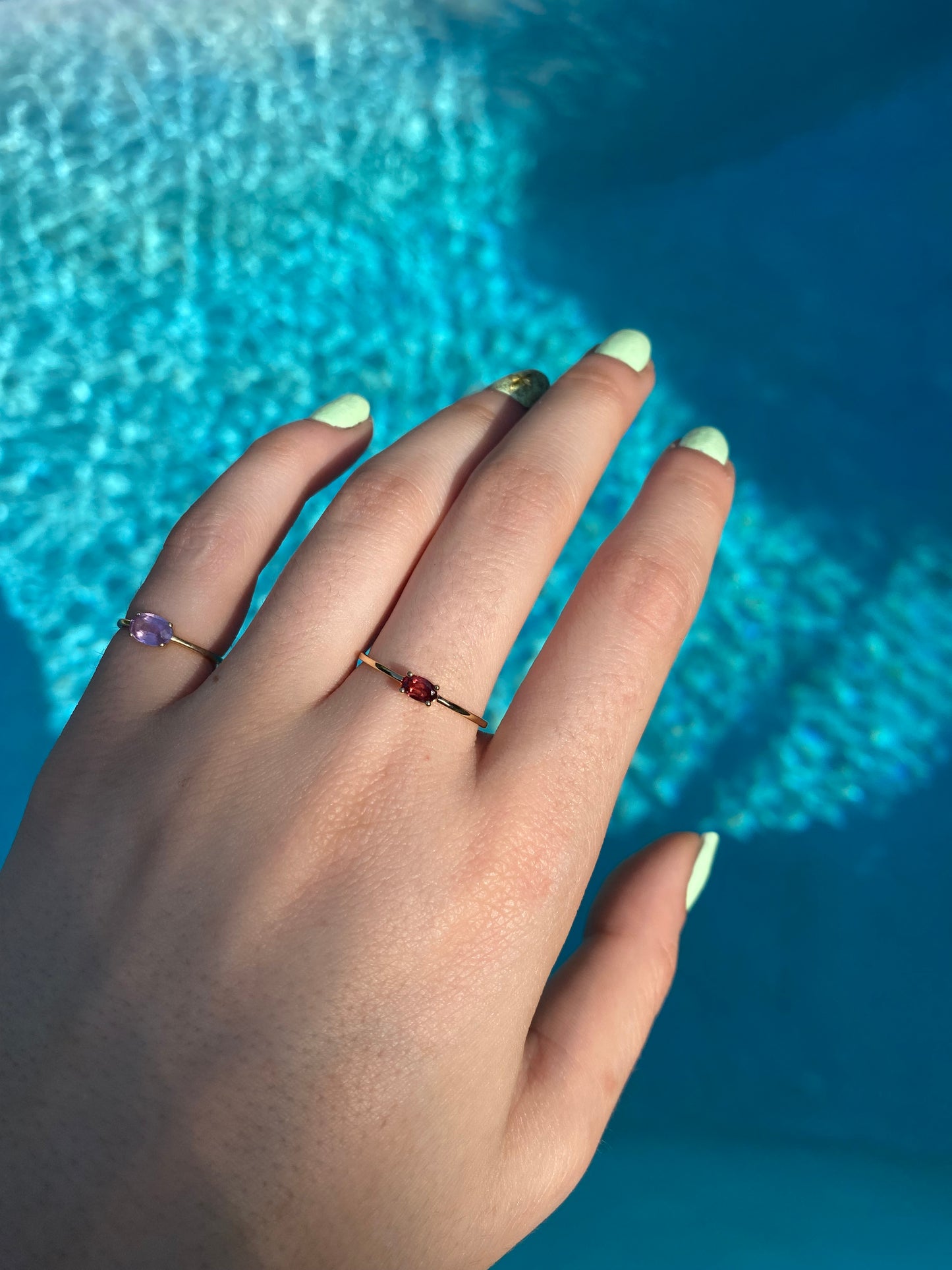 14K Gold Oval Garnet Ring