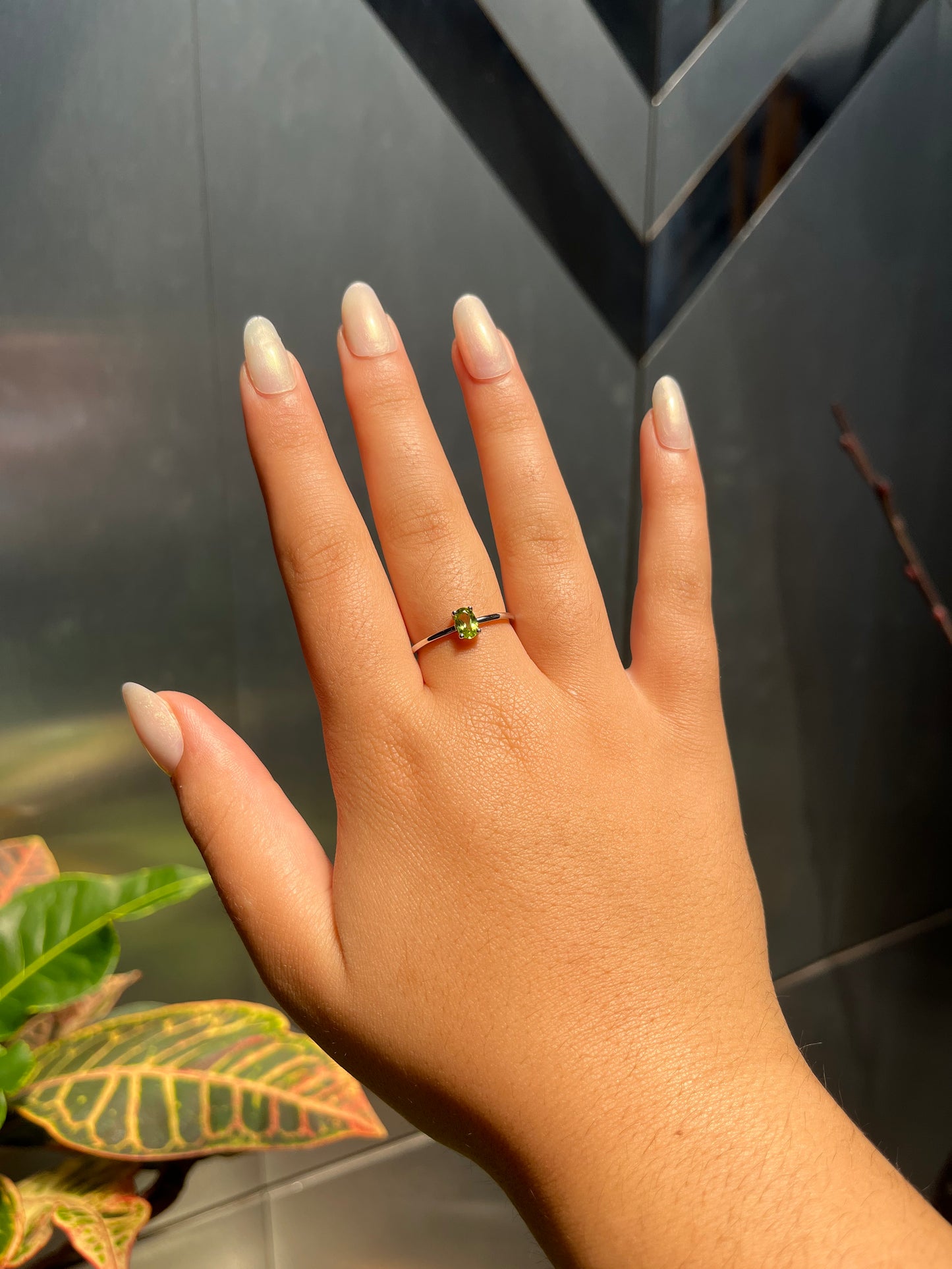 14K Gold Oval Peridot Ring