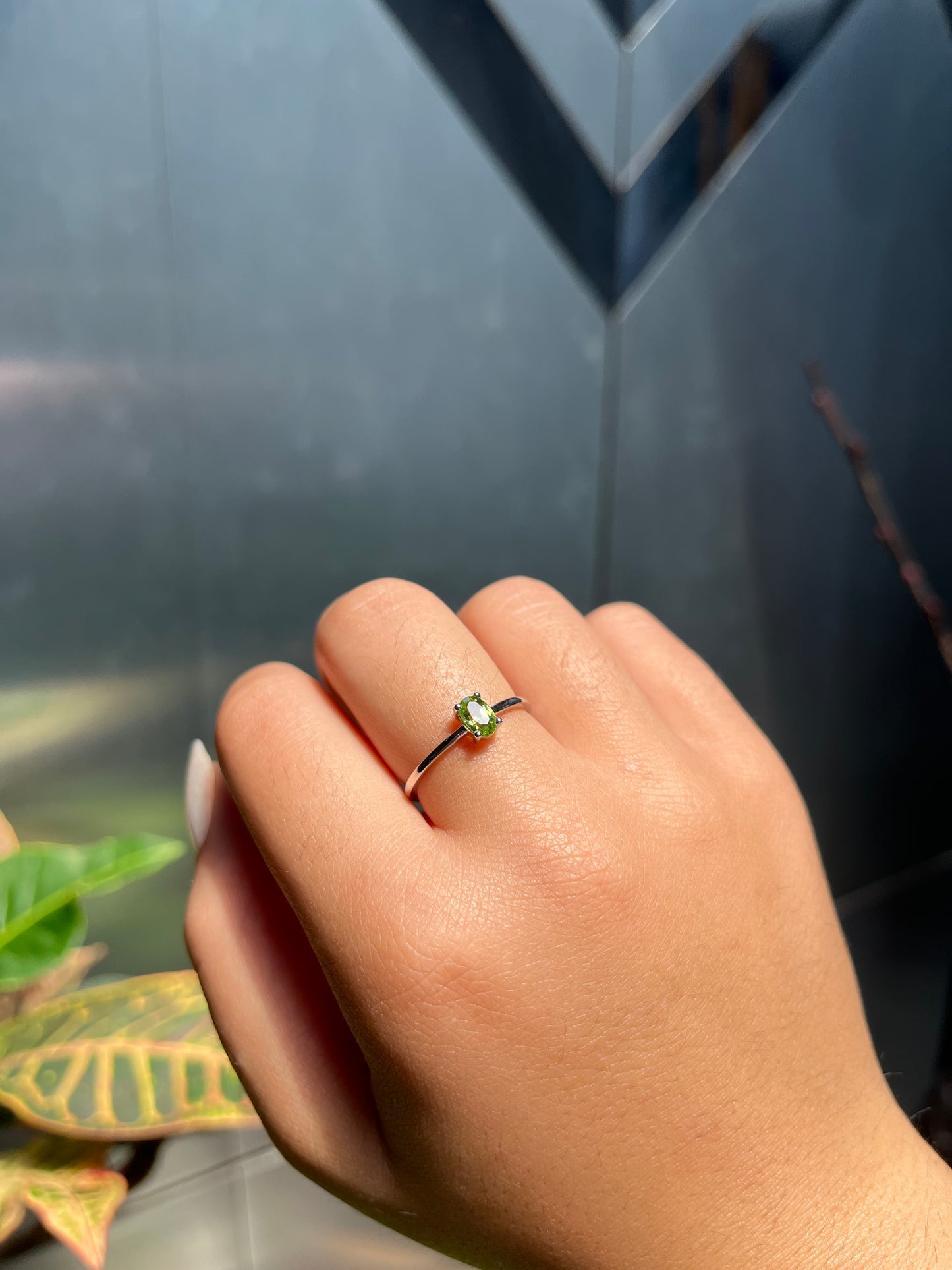 14K Gold Oval Peridot Ring