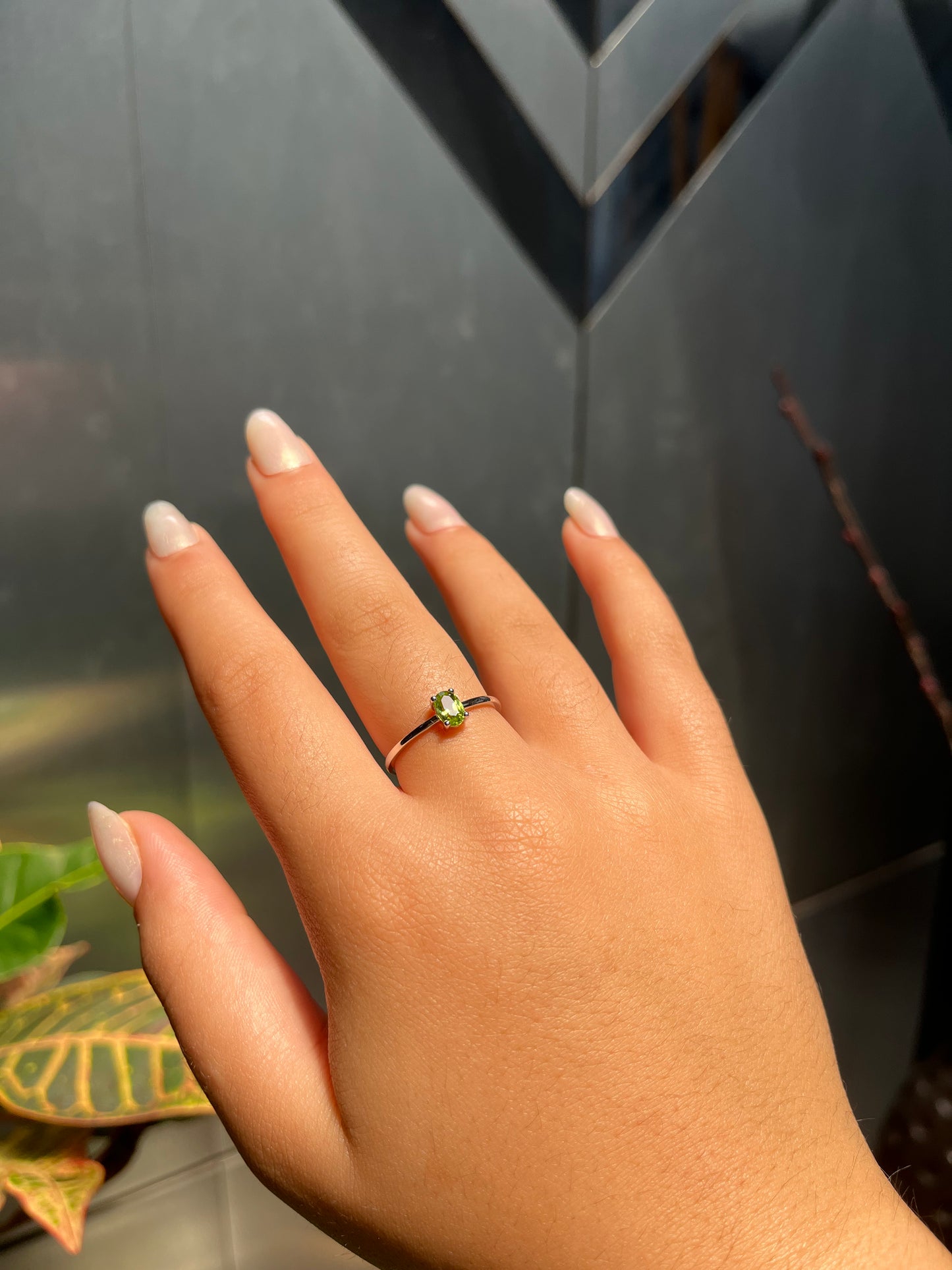 14K Gold Oval Peridot Ring
