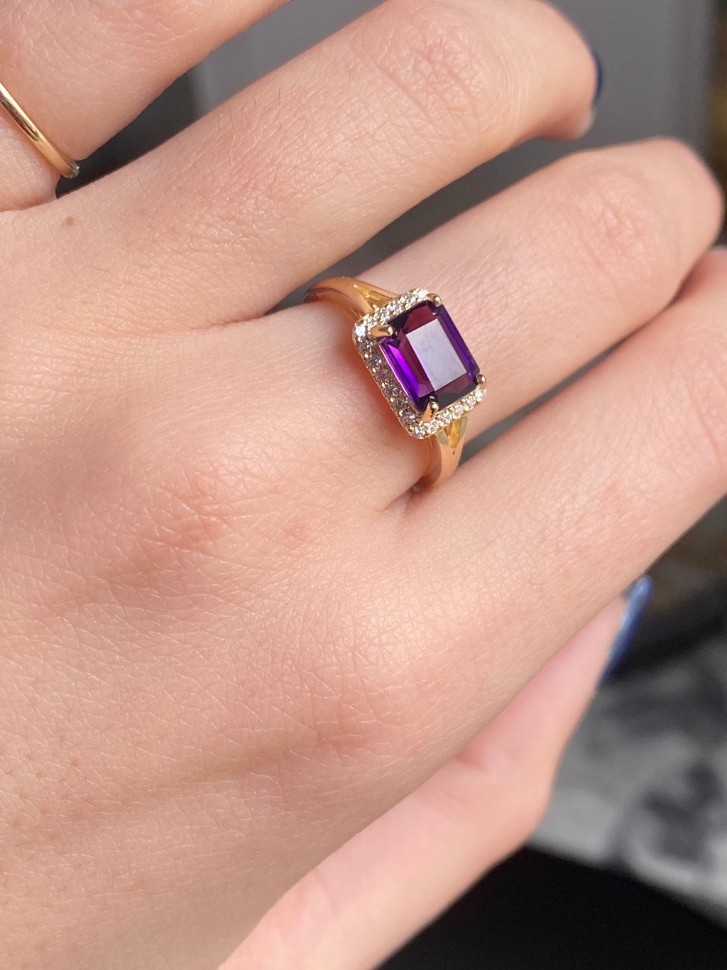 14k Emerald Cut Amethyst Diamond Ring