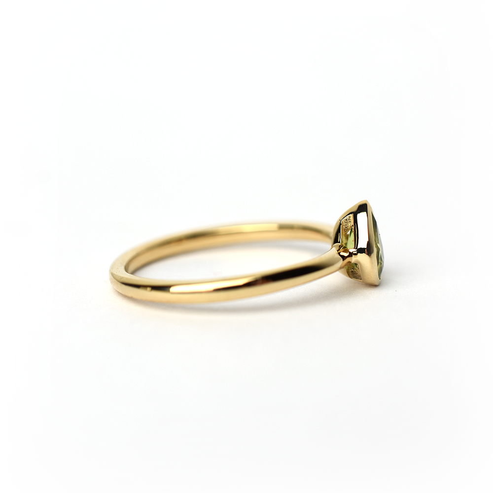 14K Gold Pear Shaped Peridot Ring