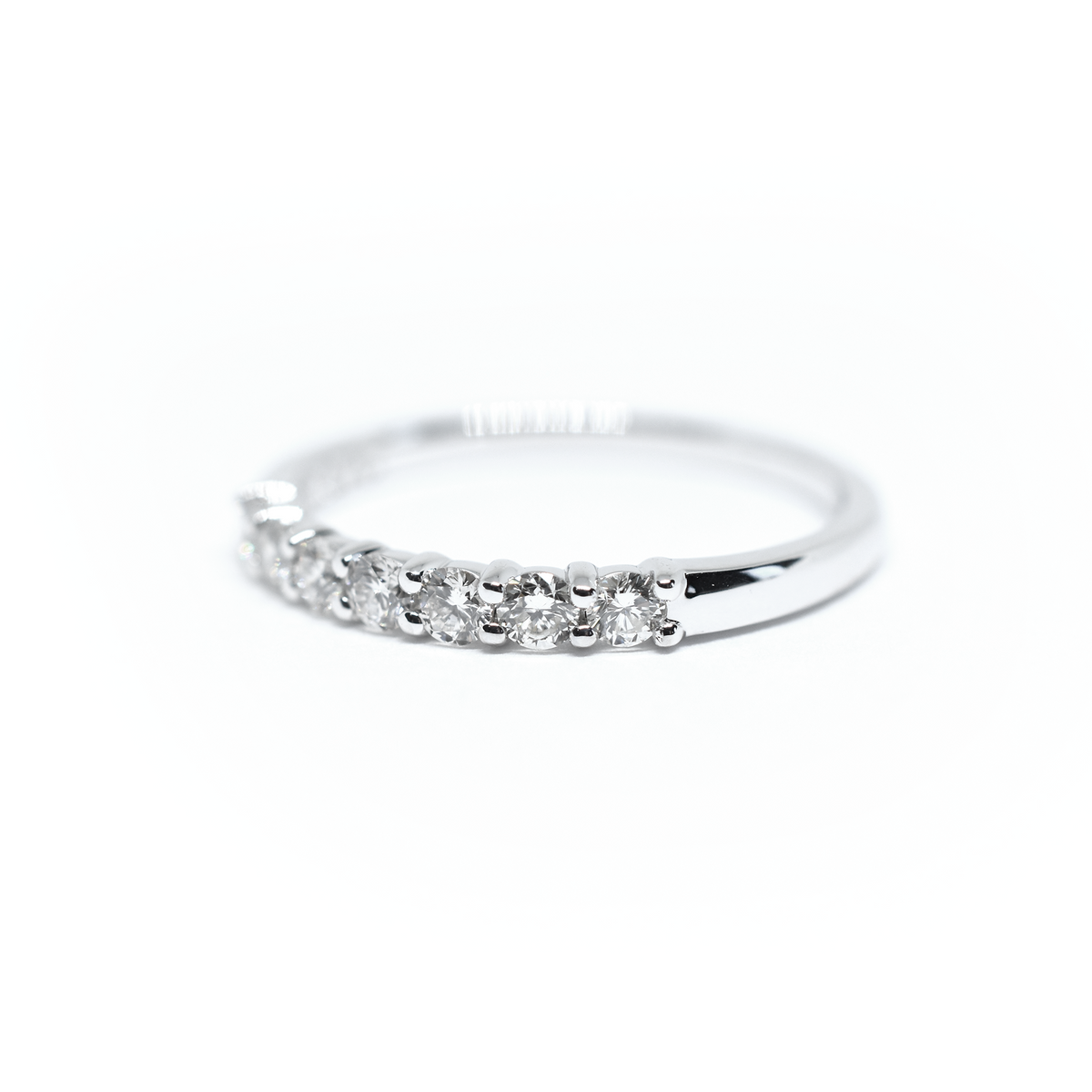 14K White Gold 7 Diamond Wedding Band