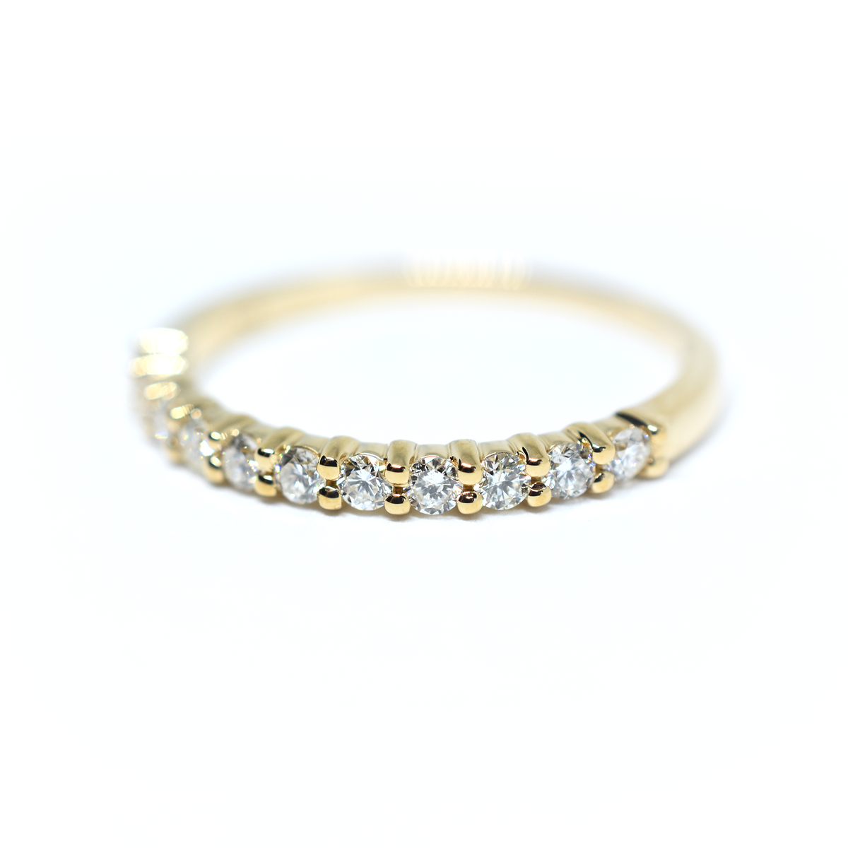 14K Yellow Gold 11 Diamond Wedding Band
