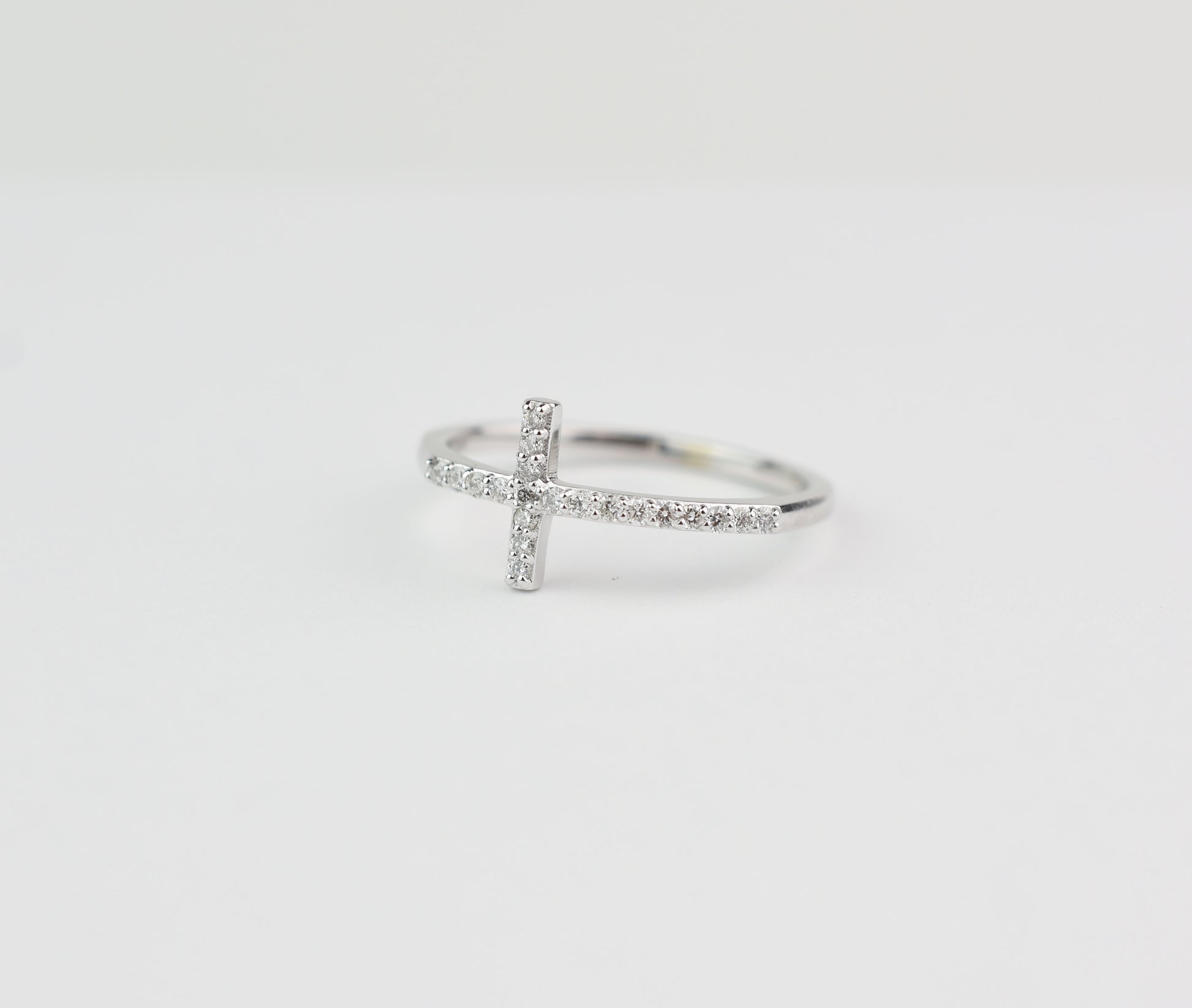 cross ring with diamonds