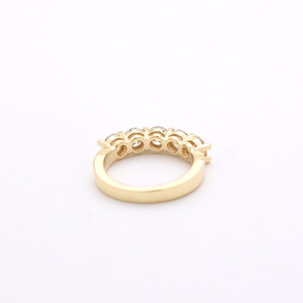 14k 5 Diamond Wedding Band