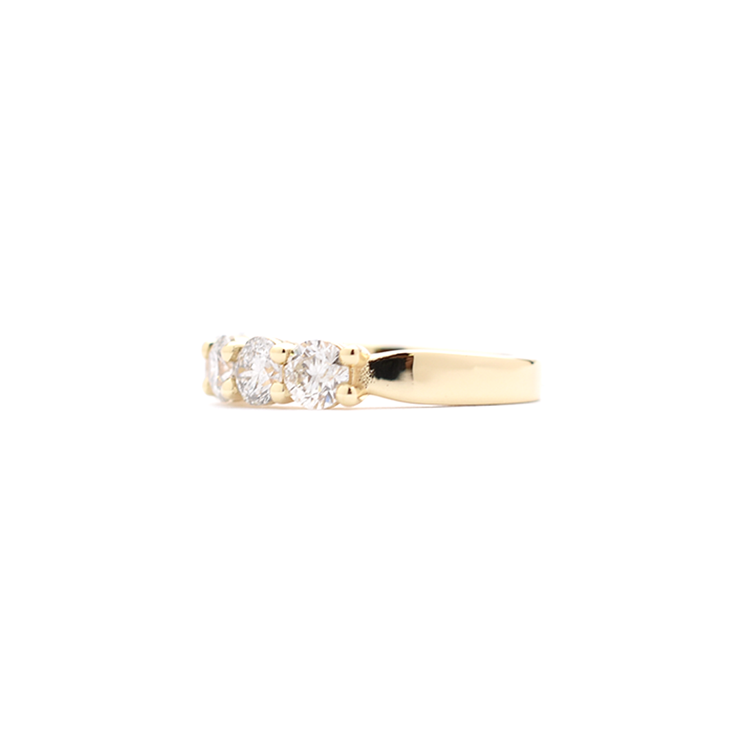14k 5 Diamond Wedding Band