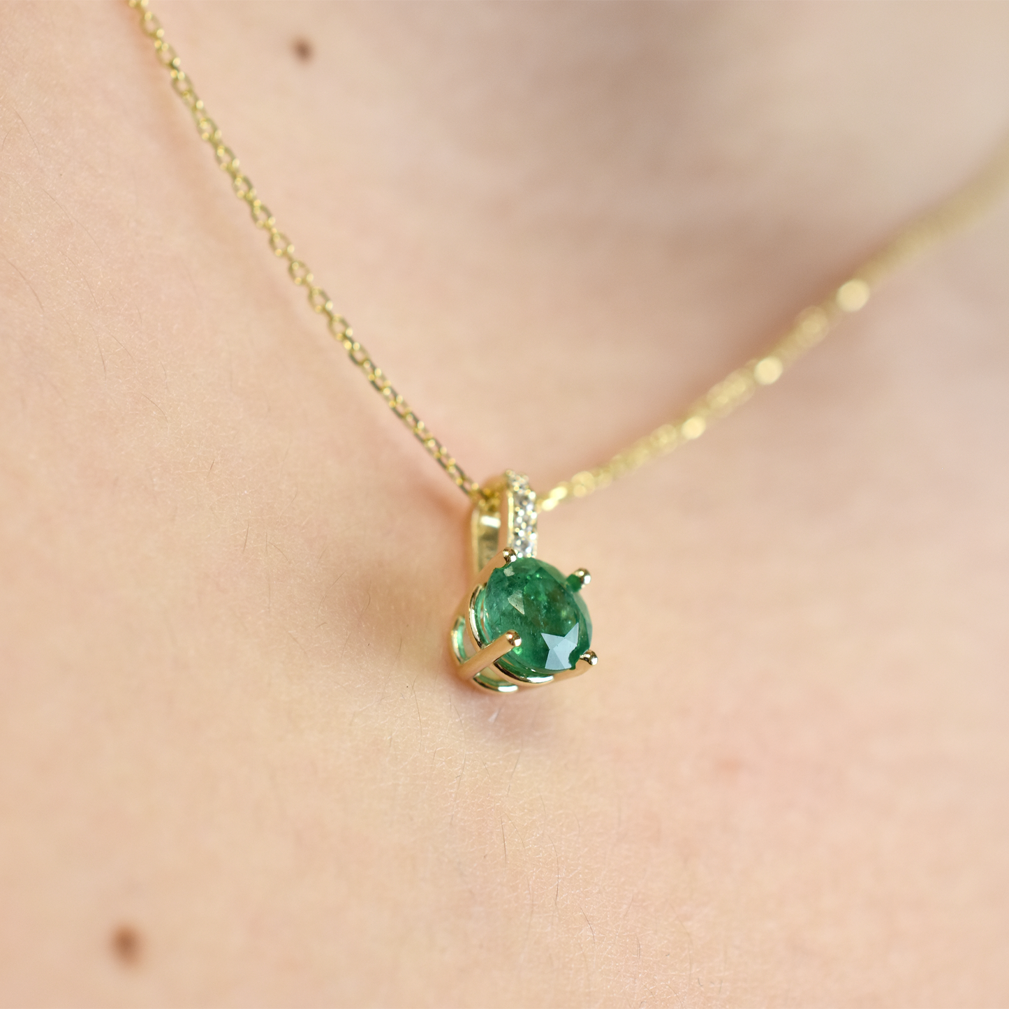14k Gold Emerald Diamond Necklace